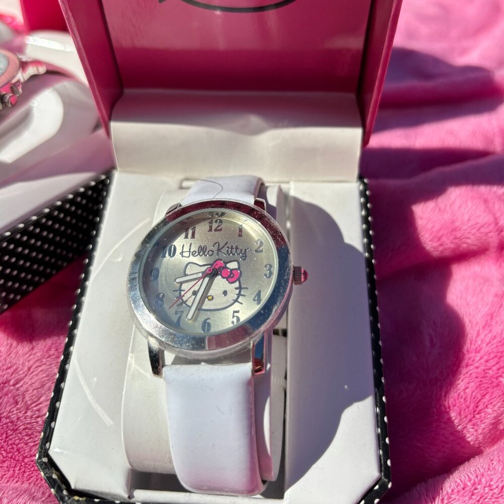 Sanrio Hello Kitty Braclet Watch - White Band/Silver Face